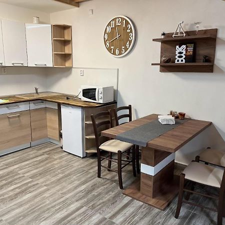 Apartmany Nova Duha Vavrinec מראה חיצוני תמונה