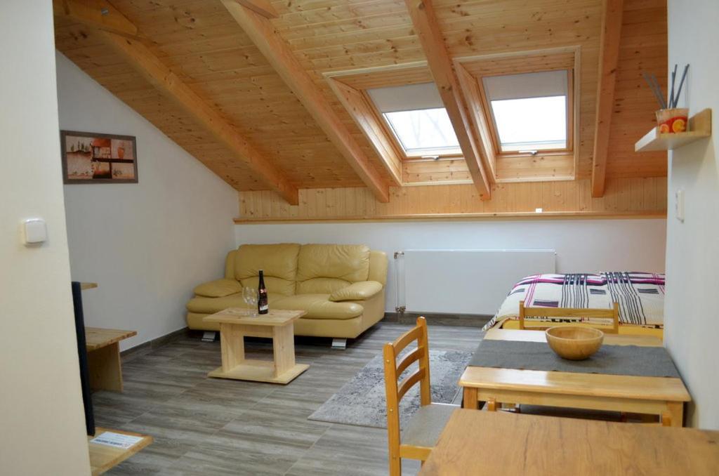 Apartmany Nova Duha Vavrinec מראה חיצוני תמונה