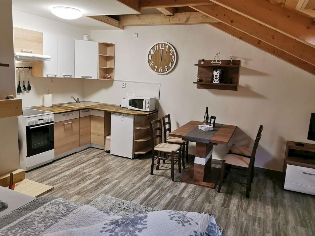 Apartmany Nova Duha Vavrinec מראה חיצוני תמונה